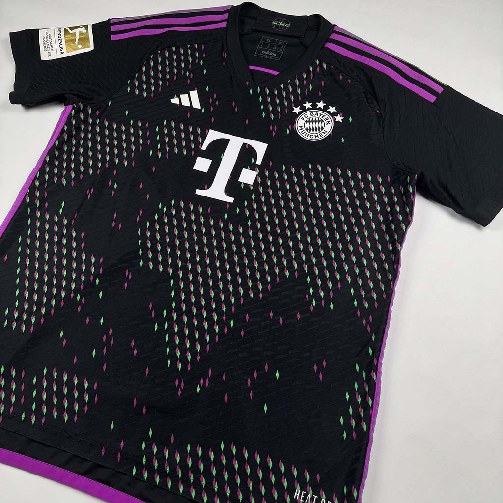 FC Bayern München Auswärts 2023/24 Authentic XL "Kane" (9/10)