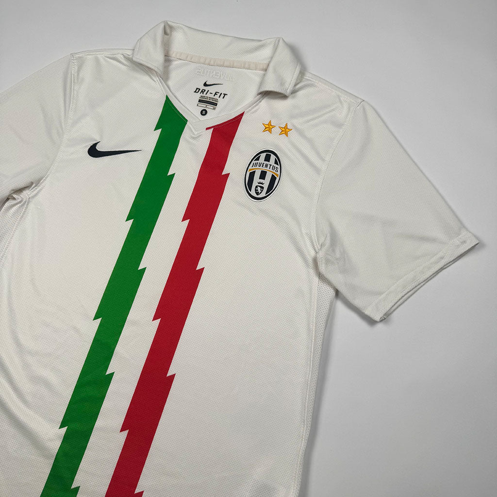 Juventus Turin Auswärts 2010/11 S (9/10)