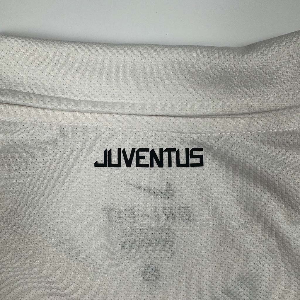 Juventus Turin Auswärts 2010/11 S (9/10)