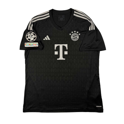 FC Bayern München GK 2023/24 XL 'Manuel Neuer' (9/10)